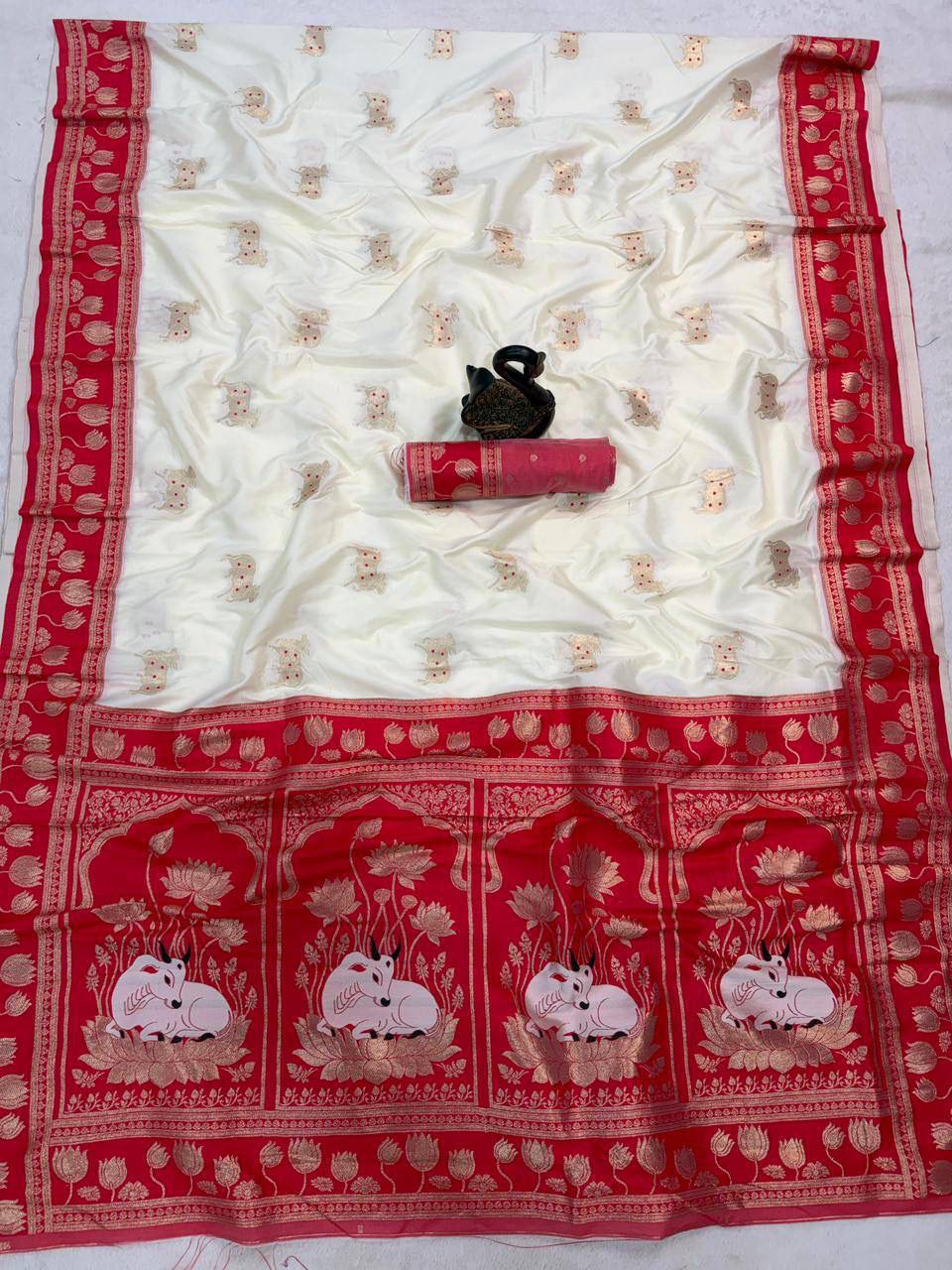 White Soft Silk Paithani Saree with Nandhi Motifs