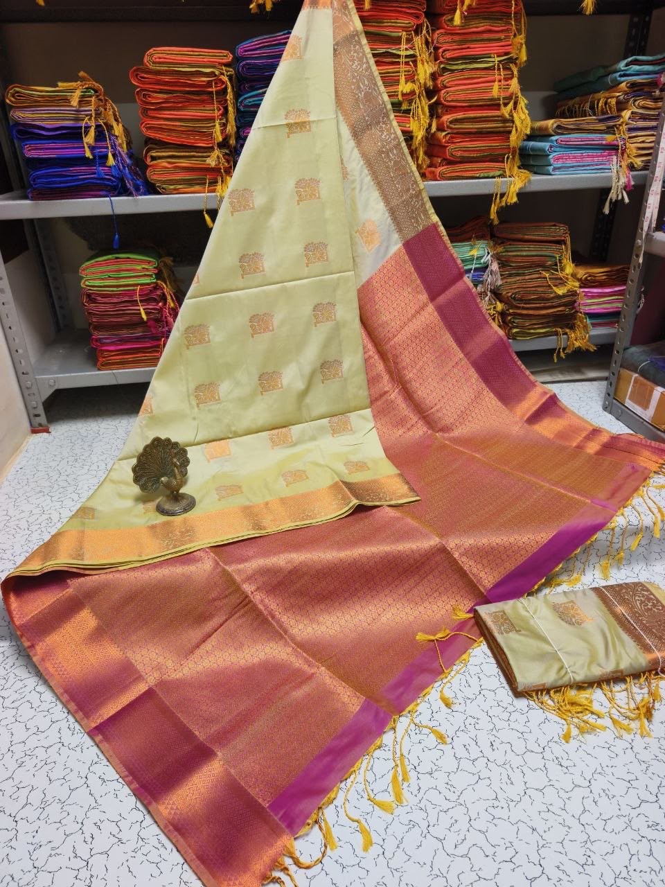 Cream Premium Kanchipuram Jacquard Soft Silk Saree